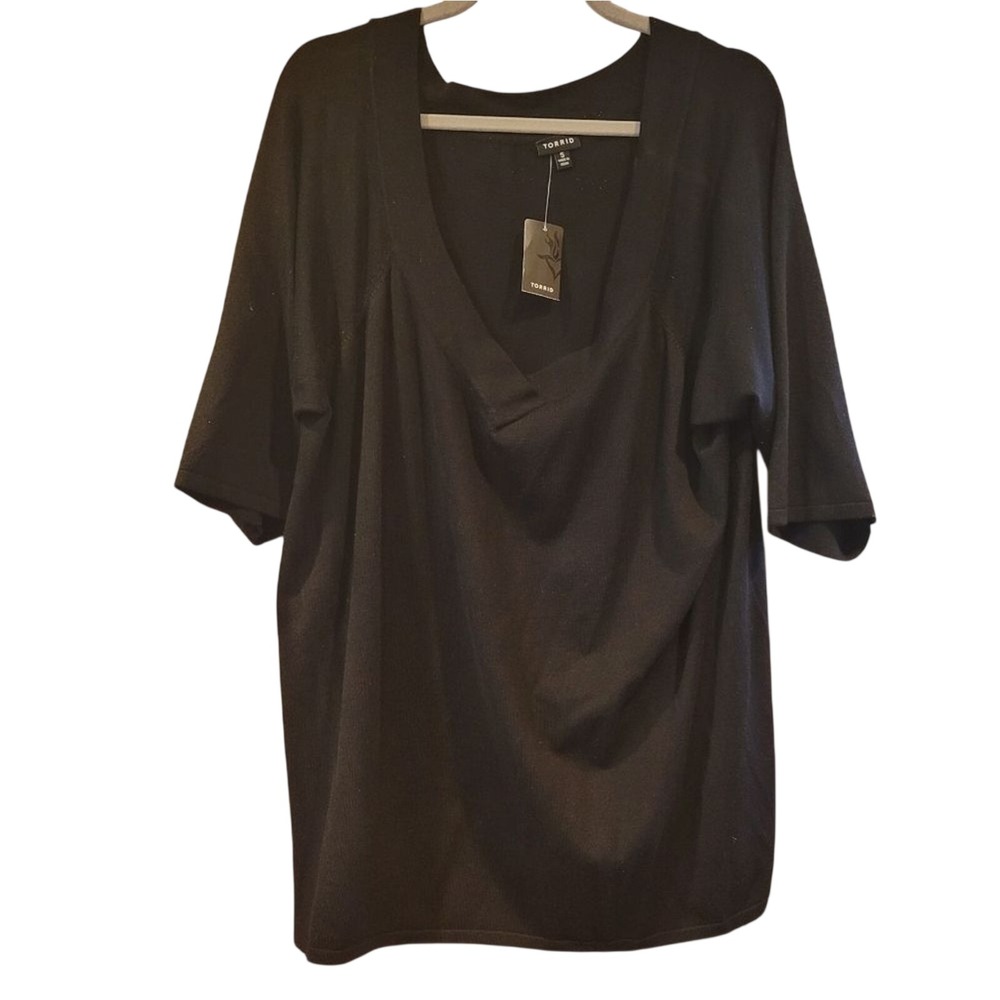 NWT Torrid V-Neck Short Sleeve Black Sweater Size 5X 26-28 Soft Comfy Minimalist